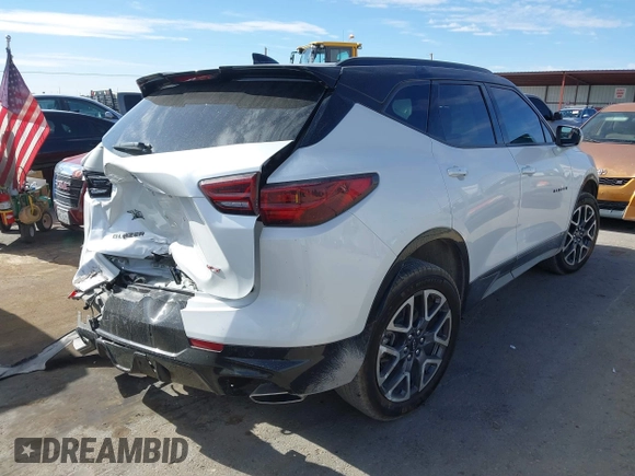 2024 Chevrolet Blazer RS z VIN 3GNKBERS7RS248053, wystawiony jako IAAI lot #41335899 z przebiegiem 19 929 mil mil oraz . Historia ofert i sprzedaży dostępna na DreamBid. Obrazek 4.