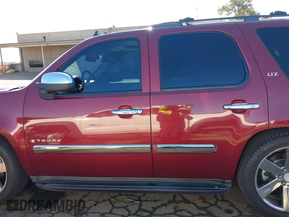 2008 Chevrolet Tahoe LTZ с VIN 1GNFK13008J206177, выставлен на аукционе IAAI как лот 41378878 с пробегом 202 996 миль миль и . История ставок и продаж доступна на DreamBid. Изображение 14.
