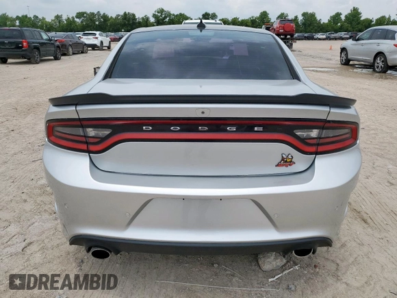 2020 Dodge Charger Scat Pack Widebody z VIN 2C3CDXGJ6LH175883, wystawiony jako Copart lot #59805515 z przebiegiem 27 322 mil mil oraz Czysty tytuł • Clean title. Historia ofert i sprzedaży dostępna na DreamBid. Obrazek 6.