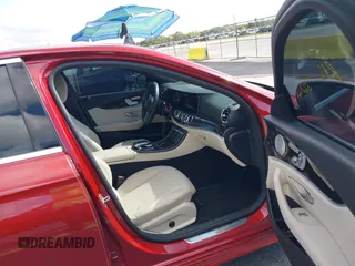 2020 Mercedes-Benz E 350 z VIN WDDZF8DB1LA747787, wystawiony jako IAAI lot #42310513 z przebiegiem 64 707 mil mil oraz . Historia ofert i sprzedaży dostępna na DreamBid. Obrazek 5.
