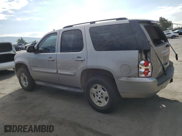 2008 GMC Yukon SLT w/4SB with VIN 1GKFC13J38J185621, listed as a Copart auction lot 71009934 with 173,476 mi miles and Salvage Title. Bid and sale history available at carsss.com. Image 2.
