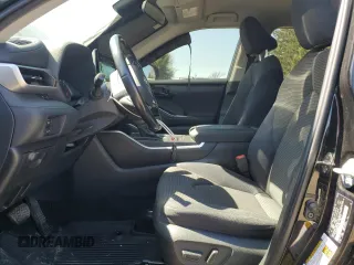 2020 Toyota Highlander LE z VIN 5TDBZRBH4LS511959, wystawiony jako Copart lot #53354555 z przebiegiem 99 381 mil mil oraz Szkoda całkowita • Salvage title. Historia ofert i sprzedaży dostępna na DreamBid. Obrazek 7.