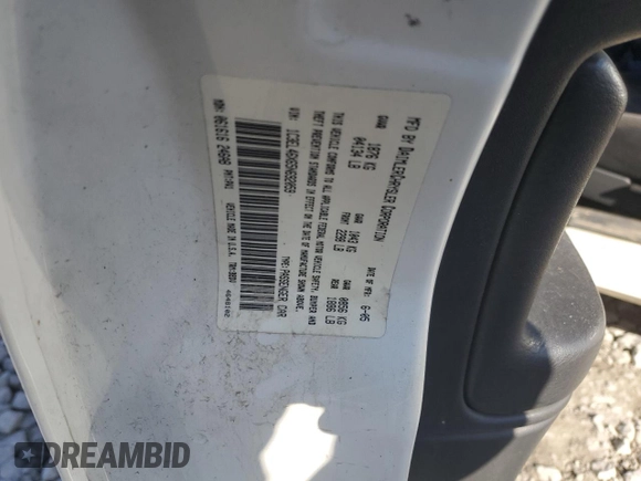 2005 Chrysler Sebring with VIN 1C3EL46X65N692059, listed as a Copart auction lot 82400684 with Not provided miles and Salvage title. Bid and sale history available at DreamBid. Image 13.