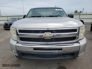 2011 Chevrolet Silverado 1500 LT with VIN 1GCRKSE33BZ125184, listed as a Copart auction lot 54854925 with 201,029 mi miles and Clean Title. Bid and sale history available at carsss.com. Image 5.