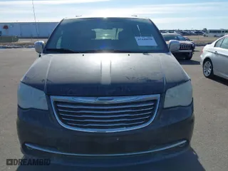 2011 Chrysler Town & Country Touring-L with VIN 2A4RR8DG5BR704183, listed as a IAAI auction lot 41448878 with 177,318 mi miles. Bid and sale history available at carsss.com. Image 12.