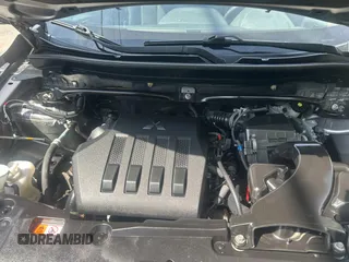 2019 Mitsubishi Eclipse Cross ES z VIN JA4AS3AA4KZ016007, wystawiony jako Copart lot #57044865 z przebiegiem 141 904 mil mil oraz Tytuł czysty. Historia ofert i sprzedaży dostępna na DreamBid. Obrazek 7.
