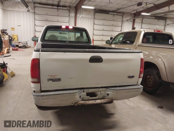 2000 Ford F-150 XL with VIN 1FTRF17W8YKB33949, listed as a IAAI auction lot 41519978 with 228,931 mi miles. Bid and sale history available at carsss.com. Image 6.