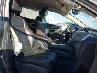 2017 Nissan Murano SL with VIN 5N1AZ2MG8HN189813, listed as a IAAI auction lot 41605558 with 158,440 mi miles. Bid and sale history available at carsss.com. Image 5.