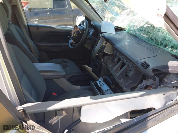 2008 Honda Pilot VP with VIN 5FNYF28248B010675, listed as a IAAI auction lot 41771241 with 1 mi miles. Bid and sale history available at carsss.com. Image 5.
