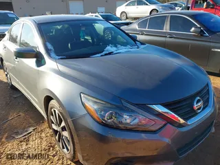 2018 Nissan Altima 2.5 SL with VIN 1N4AL3AP1JC270966, listed as a IAAI auction lot 41331808 with 130,846 mi miles. Bid and sale history available at carsss.com. Image 1.