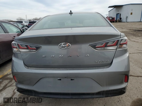 2018 Hyundai Sonata Hybrid SE with VIN KMHE24L39JA086798, listed as a Copart auction lot 42419605 with 93,847 mi miles and Clean Title. Bid and sale history available at carsss.com. Image 6.