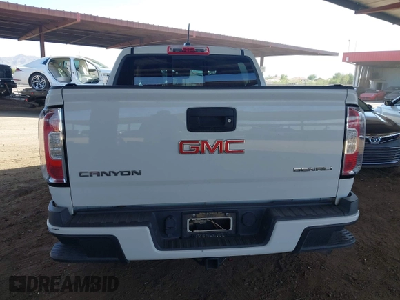 2018 GMC Canyon 4WD Denali z VIN 1GTP6EE11J1178961, wystawiony jako IAAI lot #42499884 z przebiegiem 71 309 mil mil oraz . Historia ofert i sprzedaży dostępna na DreamBid. Obrazek 16.
