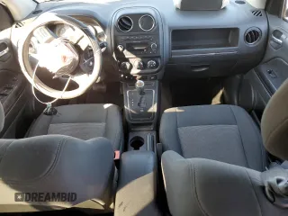 2013 Jeep Compass Sport with VIN 1C4NJDBB7DD271807, listed as a Copart auction lot 88464595 with 0 mi miles and Salvage Title. Bid and sale history available at carsss.com. Image 8.