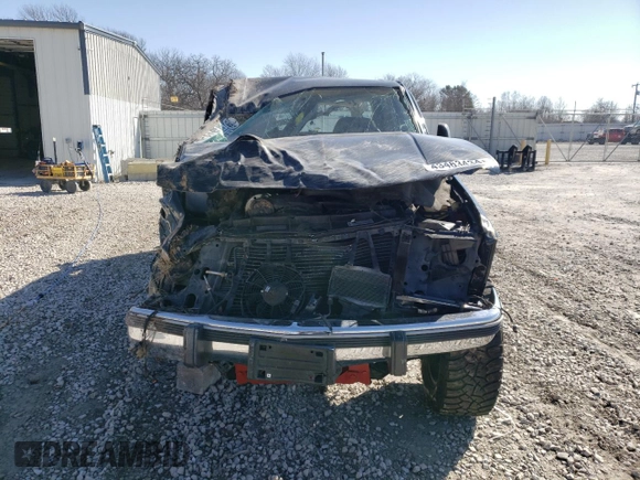 1994 Chevrolet Suburban with VIN 1GNGK26N0RJ420718, listed as a Copart auction lot 43463434 with 137,190 mi miles and Salvage Title. Bid and sale history available at carsss.com. Image 5.