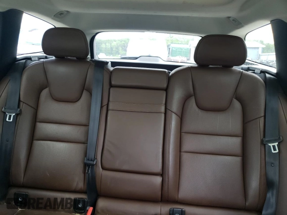 2020 Volvo V60 z VIN YV4102WK8L1036653, wystawiony jako Copart lot #61437033 z przebiegiem 35 446 mil mil oraz . Historia ofert i sprzedaży dostępna na DreamBid. Obrazek 10.