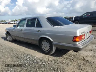 1987 Mercedes-Benz 300 with VIN WDBCB25DXHA362260, listed as a Copart auction lot 67910114 with 219,644 mi miles and Salvage Title. Bid and sale history available at carsss.com. Image 2.