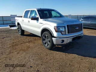 2011 Ford F-150 XL with VIN 1FTFW1EF4BFB91031, listed as a IAAI auction lot 41295376 with 267,576 mi miles. Bid and sale history available at carsss.com. Image 1.