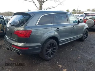 2015 Audi Q7 3.0T S line Prestige with VIN WA1DGAFE7FD023762, listed as a IAAI auction lot 42027169 with 110,744 mi miles. Bid and sale history available at carsss.com. Image 4.