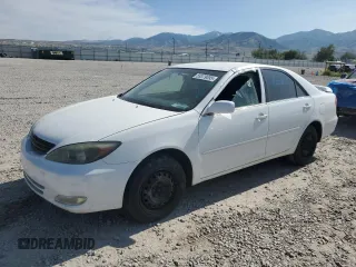 2002 Toyota Camry LE z VIN JTDBE32K620084323, wystawiony jako Copart lot #59379095 z przebiegiem Nie podano mil oraz Czysty tytuł • Clean title. Historia ofert i sprzedaży dostępna na DreamBid. Obrazek 1.