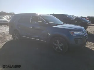 2019 Ford Explorer XLT with VIN 1FM5K7D88KGB29179, listed as a Copart auction lot 84379854 with 128,702 mi miles and Salvage Title. Bid and sale history available at carsss.com. Image 4.