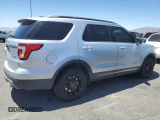 2017 Ford Explorer XLT with VIN 1FM5K7D81HGB22079, listed as a Copart auction lot 56990835 with 85,381 mi miles and Salvage title. Bid and sale history available at DreamBid. Image 3.