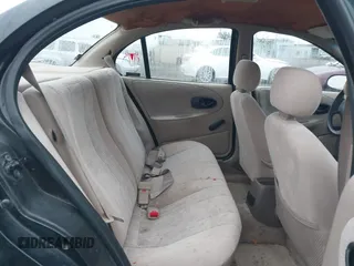 1998 Saturn SL z VIN 1G8ZK5274WZ224248, wystawiony jako IAAI lot #41741929 z przebiegiem 184 972 mil mil oraz . Historia ofert i sprzedaży dostępna na DreamBid. Obrazek 8.