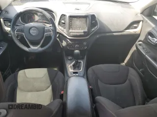 2016 Jeep Cherokee Latitude with VIN 1C4PJMCS5GW227966, listed as a Copart auction lot 53083925 with 153,519 mi miles and Clean Title. Bid and sale history available at carsss.com. Image 8.