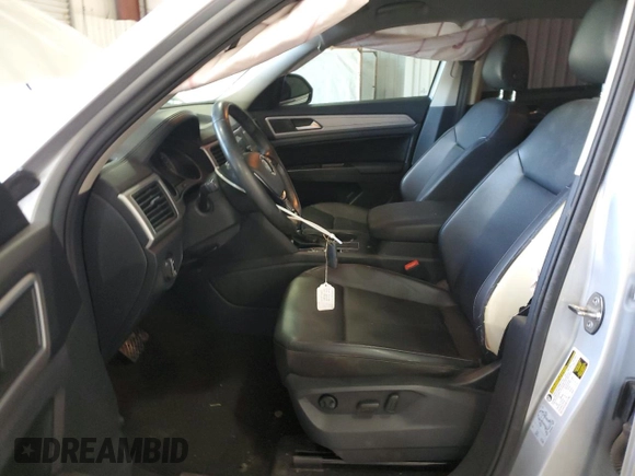2019 Volkswagen Atlas SE with VIN 1V2DP2CA1KC586530, listed as a Copart auction lot 67574044 with 98,787 mi miles and Salvage title. Bid and sale history available at DreamBid. Image 7.