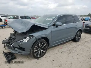 2022 Volvo XC90 Momentum with VIN YV4A22PKXN1782209, listed as a Copart auction lot 82862164 with 57,266 mi miles and Salvage Title. Bid and sale history available at carsss.com. Image 1.