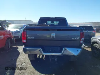 2015 Ram 2500 SLT with VIN 3C6UR5DL5FG685844, listed as a IAAI auction lot 41625743 with 203,224 mi miles. Bid and sale history available at carsss.com. Image 17.