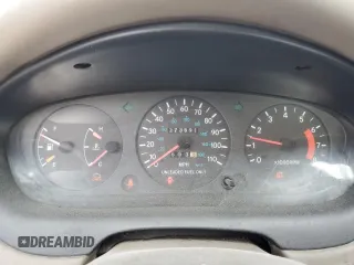 1996 Geo Prizm z VIN 1Y1SK5264TZ059579, wystawiony jako Copart lot #71816044 z przebiegiem 273 591 mil mil oraz Szkody całkowita. Historia ofert i sprzedaży dostępna na DreamBid. Obrazek 9.