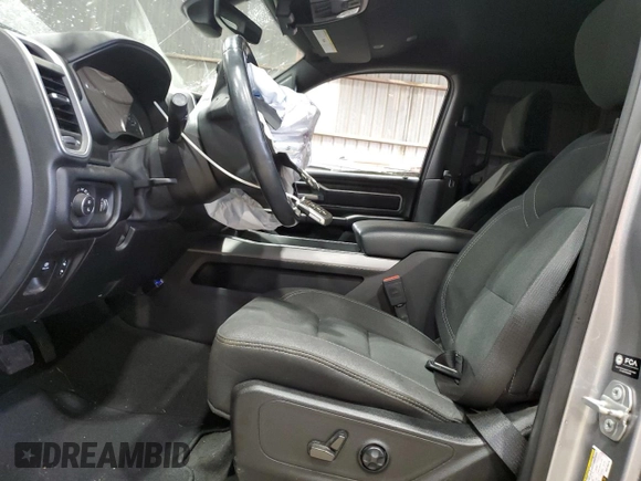 2021 Ram 1500 Big Horn z VIN 1C6RREFT7MN708516, wystawiony jako Copart lot #57719405 z przebiegiem 65 000 mil mil oraz Szkoda całkowita • Salvage title. Historia ofert i sprzedaży dostępna na DreamBid. Obrazek 7.