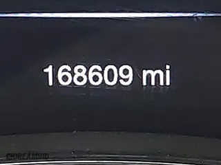 2018 Jeep Grand Cherokee Laredo E with VIN 1C4RJFAG3JC305365, listed as a IAAI auction lot 41538753 with 168,609 mi miles. Bid and sale history available at carsss.com. Image 16.