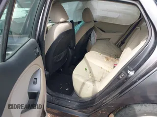 2015 Kia Optima LX z VIN KNAGM4A73F5639519, wystawiony jako IAAI lot #42266700 z przebiegiem 131 101 mil mil oraz . Historia ofert i sprzedaży dostępna na DreamBid. Obrazek 8.