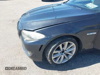 2013 BMW 5 Series 535i xDrive with VIN WBAFU7C51DDU71407, listed as a IAAI auction lot 42233098 with 211,608 mi miles and . Bid and sale history available at DreamBid. Image 6.