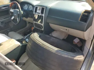 2005 Chrysler 300 with VIN 2C3JA63H25H121271, listed as a Copart auction lot 69369124 with 0 mi miles and Salvage Title. Bid and sale history available at carsss.com. Image 8.