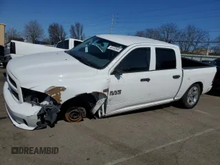 2018 Ram 1500 Express z VIN 1C6RR6KT7JS139675, wystawiony jako Copart lot #49132845 z przebiegiem 143 879 mil mil oraz Szkoda całkowita • Salvage title. Historia ofert i sprzedaży dostępna na DreamBid. Obrazek 1.