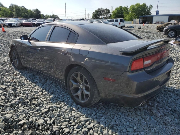 2014 Dodge Charger SXT z VIN 2C3CDXHG1EH315764, wystawiony jako Copart lot #57605135 z przebiegiem 273 912 mil mil oraz Szkoda całkowita • Salvage title. Historia ofert i sprzedaży dostępna na DreamBid. Obrazek 2.