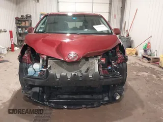 2015 Toyota Sienna XLE с VIN 5TDYK3DC5FS588258, выставлен на аукционе IAAI как лот 41089108 с пробегом 124 777 миль миль и . История ставок и продаж доступна на DreamBid. Изображение 13.