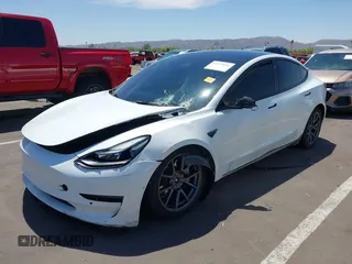 2022 Tesla Model 3 Long Range z VIN 5YJ3E1EB3NF348267, wystawiony jako IAAI lot #42323616 z przebiegiem Nie podano mil oraz . Historia ofert i sprzedaży dostępna na DreamBid. Obrazek 18.
