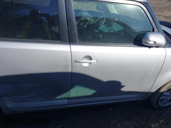 2015 Scion xB with VIN JTLZE4FE7FJ069178, listed as a IAAI auction lot 41450548 with 135,278 mi miles. Bid and sale history available at carsss.com. Image 13.