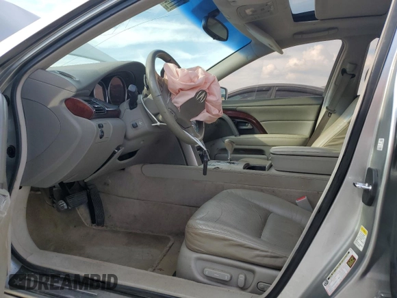 2008 Acura RL with VIN JH4KB16588C000526, listed as a Copart auction lot 71908554 with 181,038 mi miles and Salvage Title. Bid and sale history available at DreamBid. Image 7.