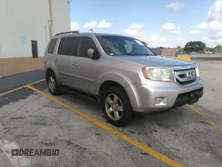 2010 Honda Pilot EX with VIN 5FNYF3H43AB020482, listed as a IAAI auction lot 42077230 with 229,418 mi miles and . Bid and sale history available at carsss.com. Image 1.