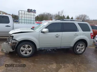 2009 Ford Escape Limited с VIN 1FMCU94G99KD11761, выставлен на аукционе IAAI как лот 41602792 с пробегом 117 365 миль миль и . История ставок и продаж доступна на DreamBid. Изображение 15.