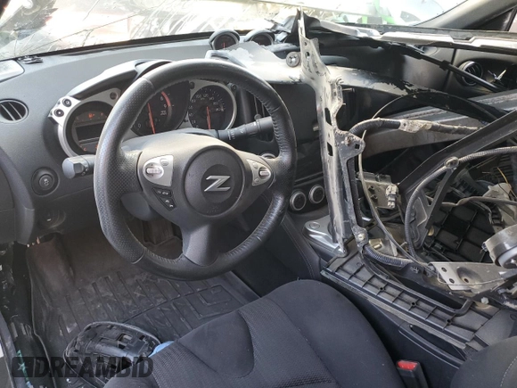 2017 Nissan 370Z z VIN JN1AZ4EH5HM954542, wystawiony jako Copart lot #44384345 z przebiegiem 87 259 mil mil oraz Szkoda całkowita • Salvage title. Historia ofert i sprzedaży dostępna na DreamBid. Obrazek 8.