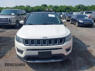 2018 Jeep Compass Limited z VIN 3C4NJCCB6JT308974, wystawiony jako IAAI lot #42468367 z przebiegiem 137 289 mil mil oraz . Historia ofert i sprzedaży dostępna na DreamBid. Obrazek 12.