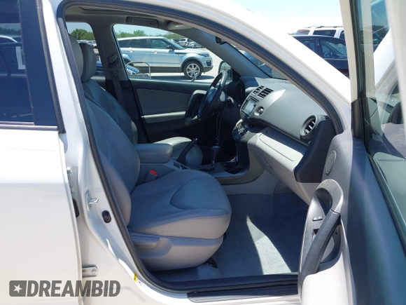 2012 Toyota RAV4 Limited z VIN 2T3DK4DV5CW078136, wystawiony jako IAAI lot #42220172 z przebiegiem 174 518 mil mil oraz . Historia ofert i sprzedaży dostępna na DreamBid. Obrazek 5.