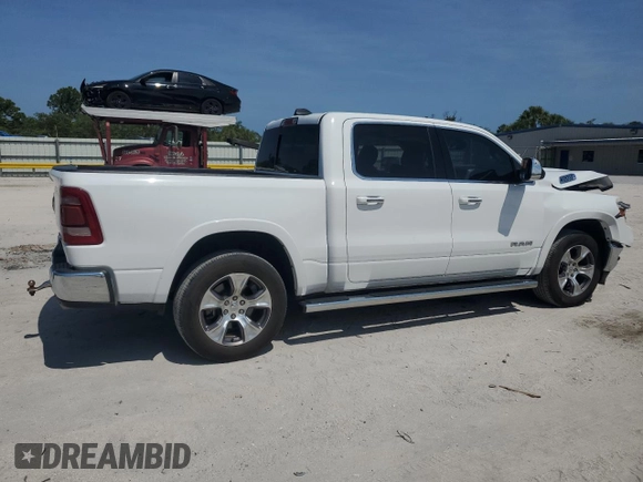 2020 Ram 1500 Laramie z VIN 1C6SRFJT5LN402007, wystawiony jako Copart lot #56427815 z przebiegiem 79 159 mil mil oraz Szkoda całkowita • Salvage title. Historia ofert i sprzedaży dostępna na DreamBid. Obrazek 3.