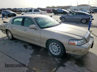 2006 Lincoln Town Car Signature z VIN 1LNHM81W16Y609693, wystawiony jako Copart lot #48370195 z przebiegiem 136 986 mil mil oraz Szkoda całkowita • Salvage title. Historia ofert i sprzedaży dostępna na DreamBid. Obrazek 4.