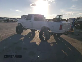 1996 Ford F-250 with VIN 1FTHF25F9TEB05685, listed as a Copart auction lot 78354604 with 222,010 mi miles and Salvage title. Bid and sale history available at DreamBid. Image 2.